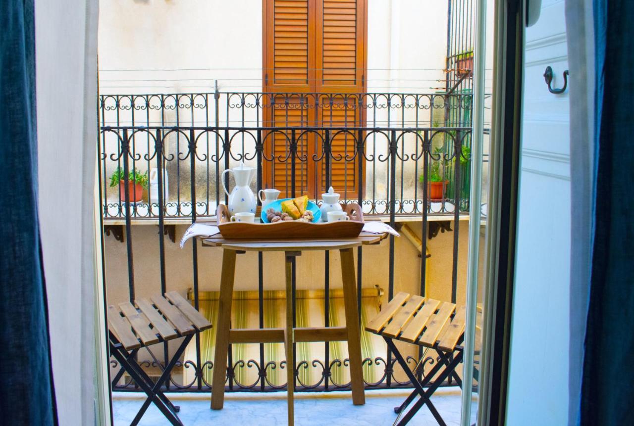 Porto Salvo Apartments - By Vacation Service Cefalú Exterior foto